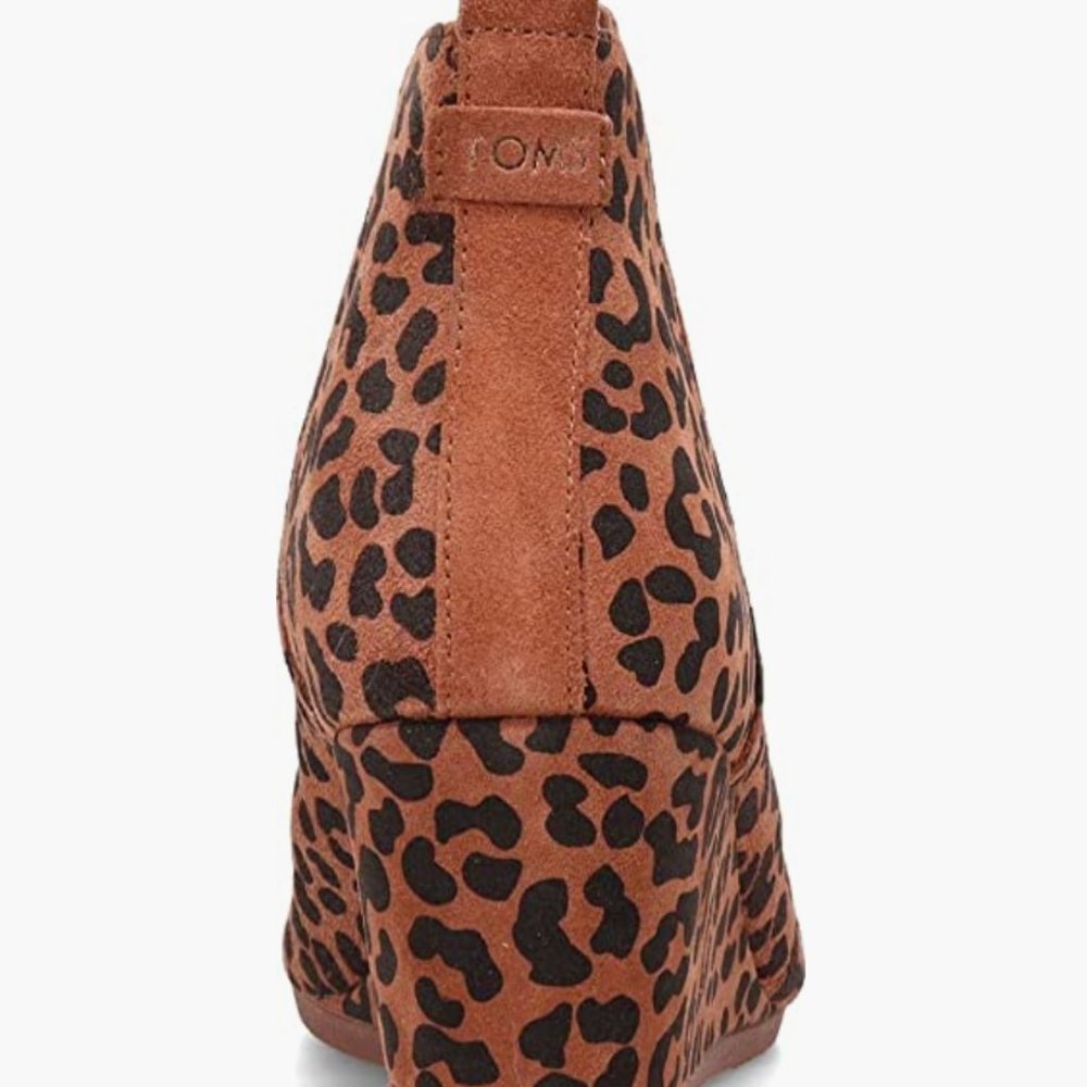 TOMS Kelsey Suede Ankle Bootie Wedge, Dark Ember Leopard Print, Size 7 - Picture 4 of 12